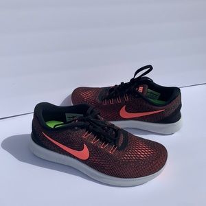 Women’s Nike Free Shoes Size 8
